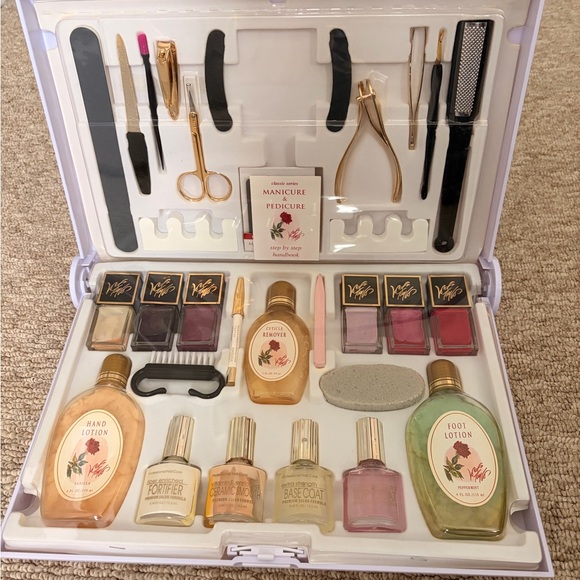 Kiss Other - Complete Manicure and Pedicure Set with Lotions
